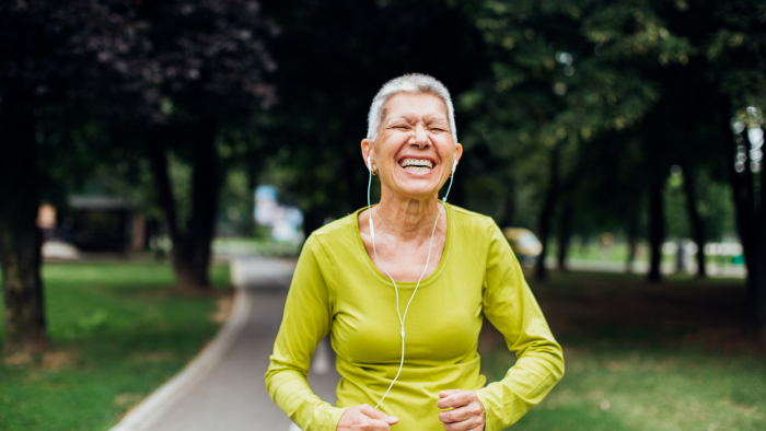 Woman feeling pain relief in the joints thanks to Crespine injections.