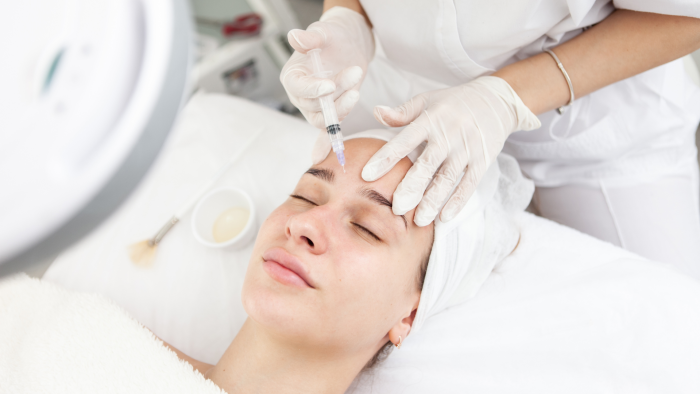 Facial contouring treatment using Teosyal filler.