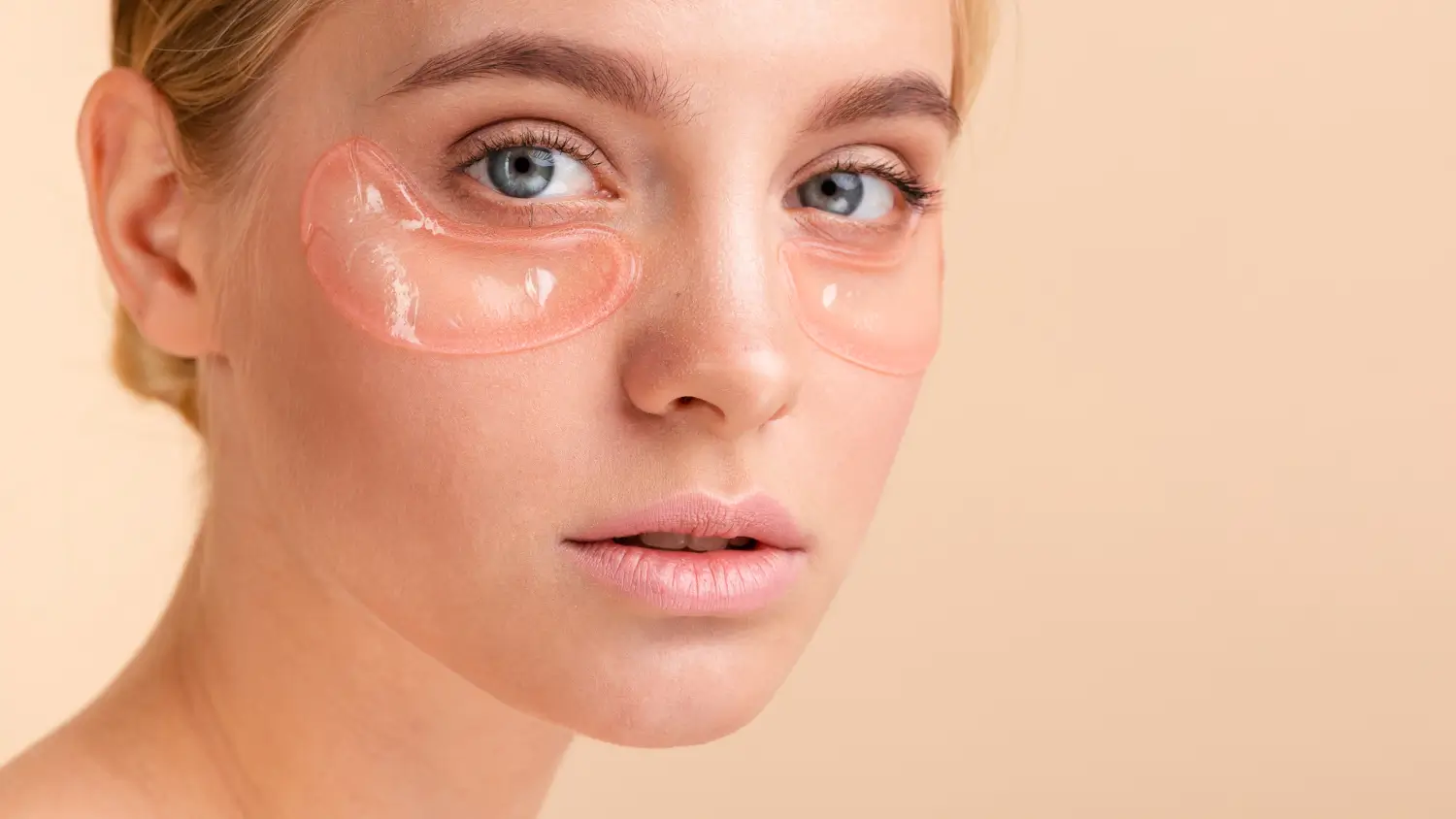 treating her under eye circles