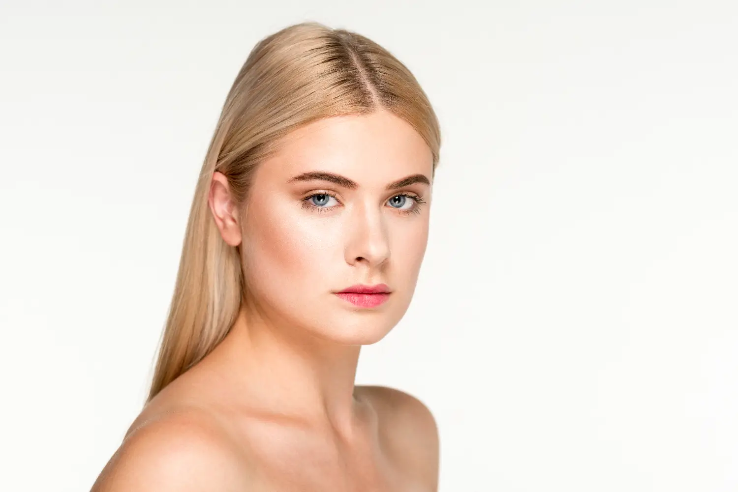 patient shows everyone her lovely face