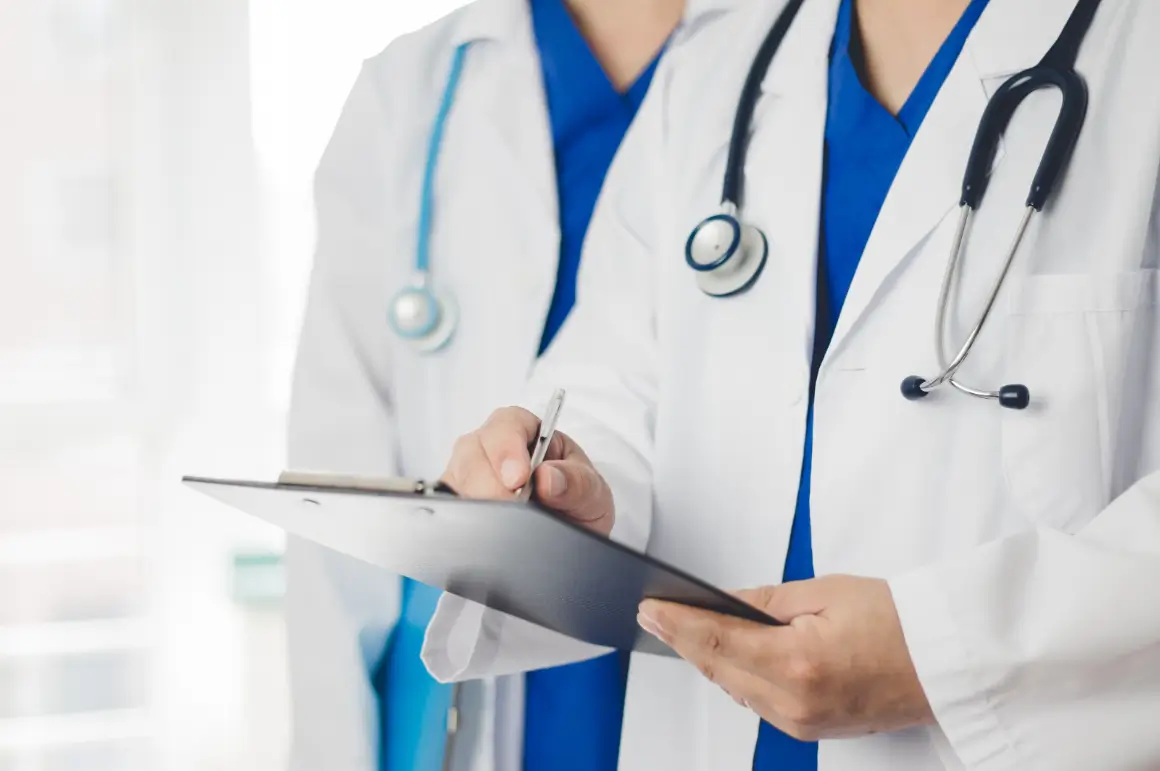 doctors talking about the record of treatments
