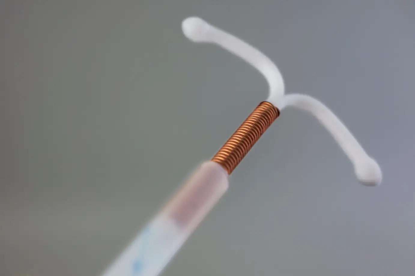 t-shaped device for contraception